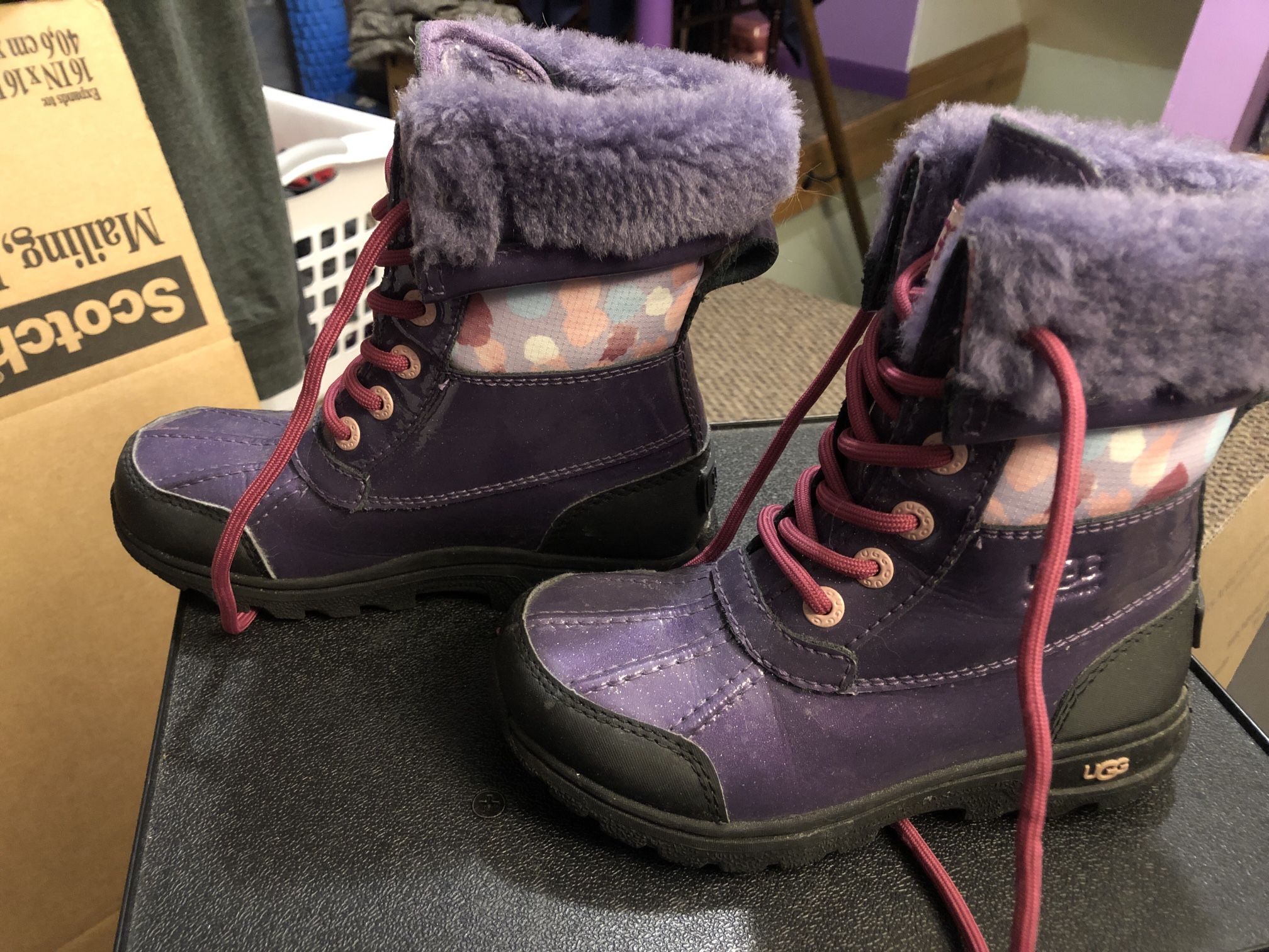 UGG Girls Purple Tie-Up Rain Boots, SIZE 13. Waterproof