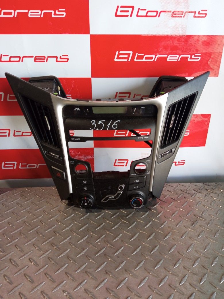 A/C Control Switch For 2012 Hyundai Sonata Stock 23516