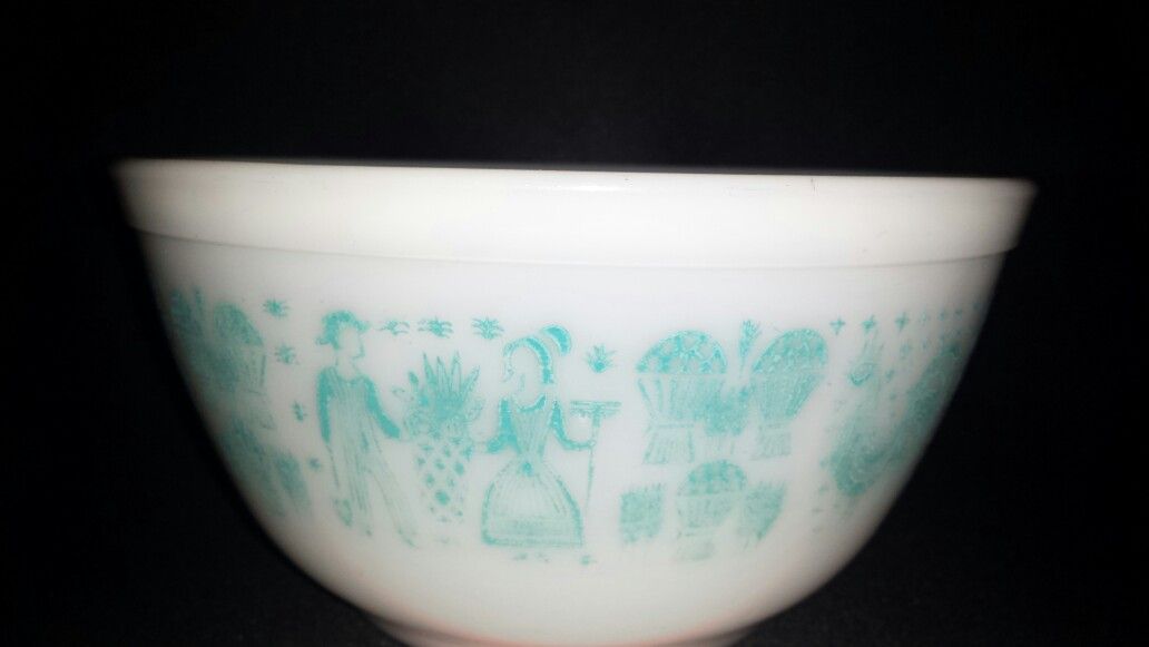 Pyrex bowl