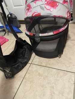 Dog Carseat Carrier And Bag Carrier Everything For 50.00 need gone today Thumbnail