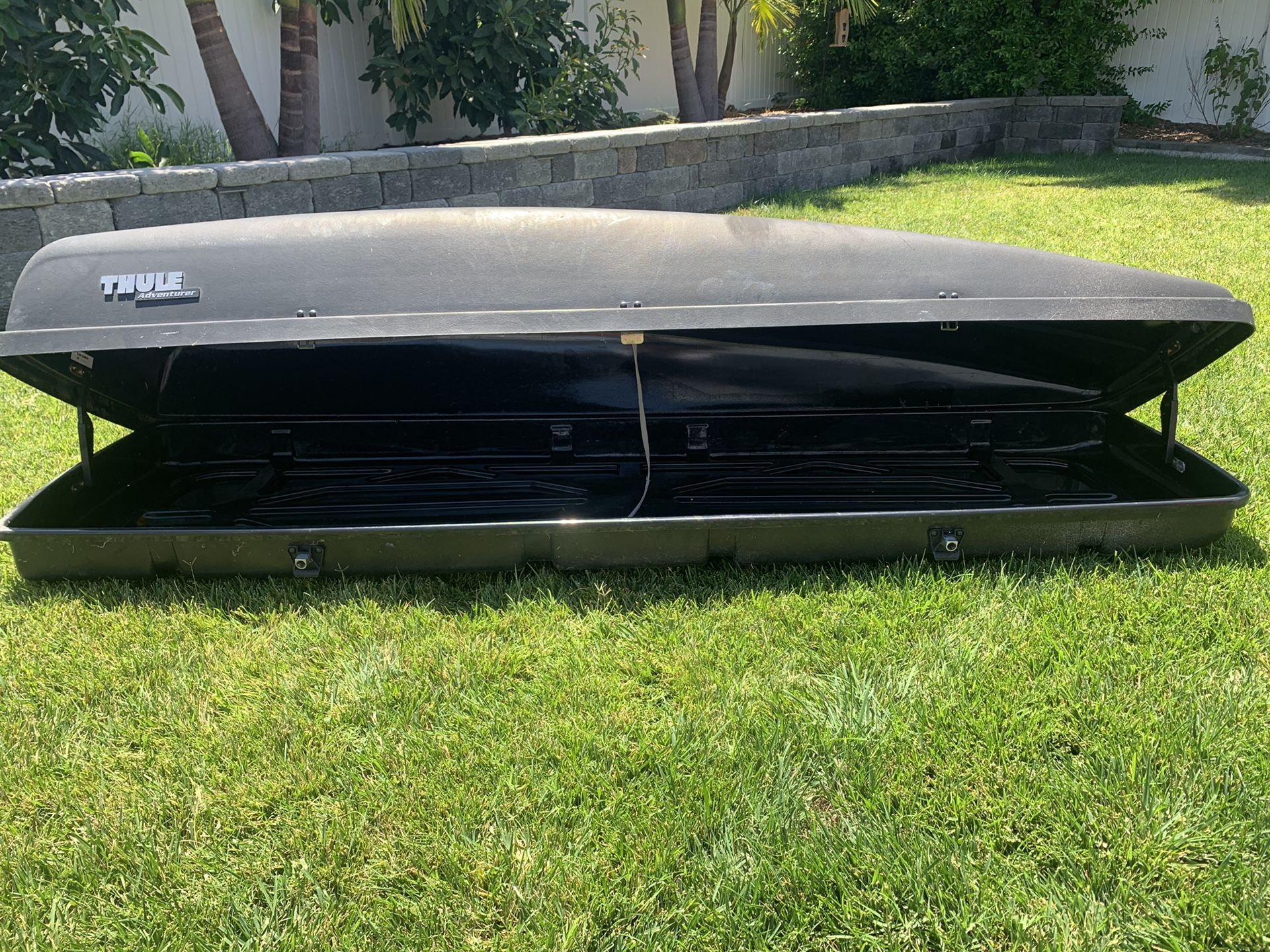Thule 650 Adventurer Cargo Carrier for Sale in San Diego, CA OfferUp
