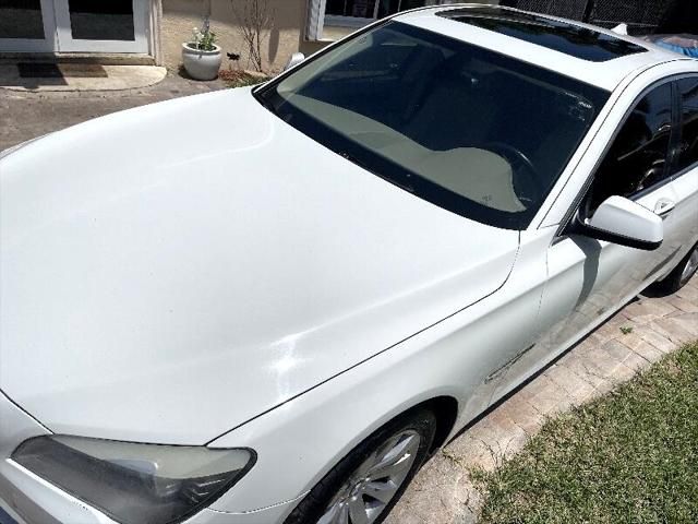 2011 BMW 7-Series