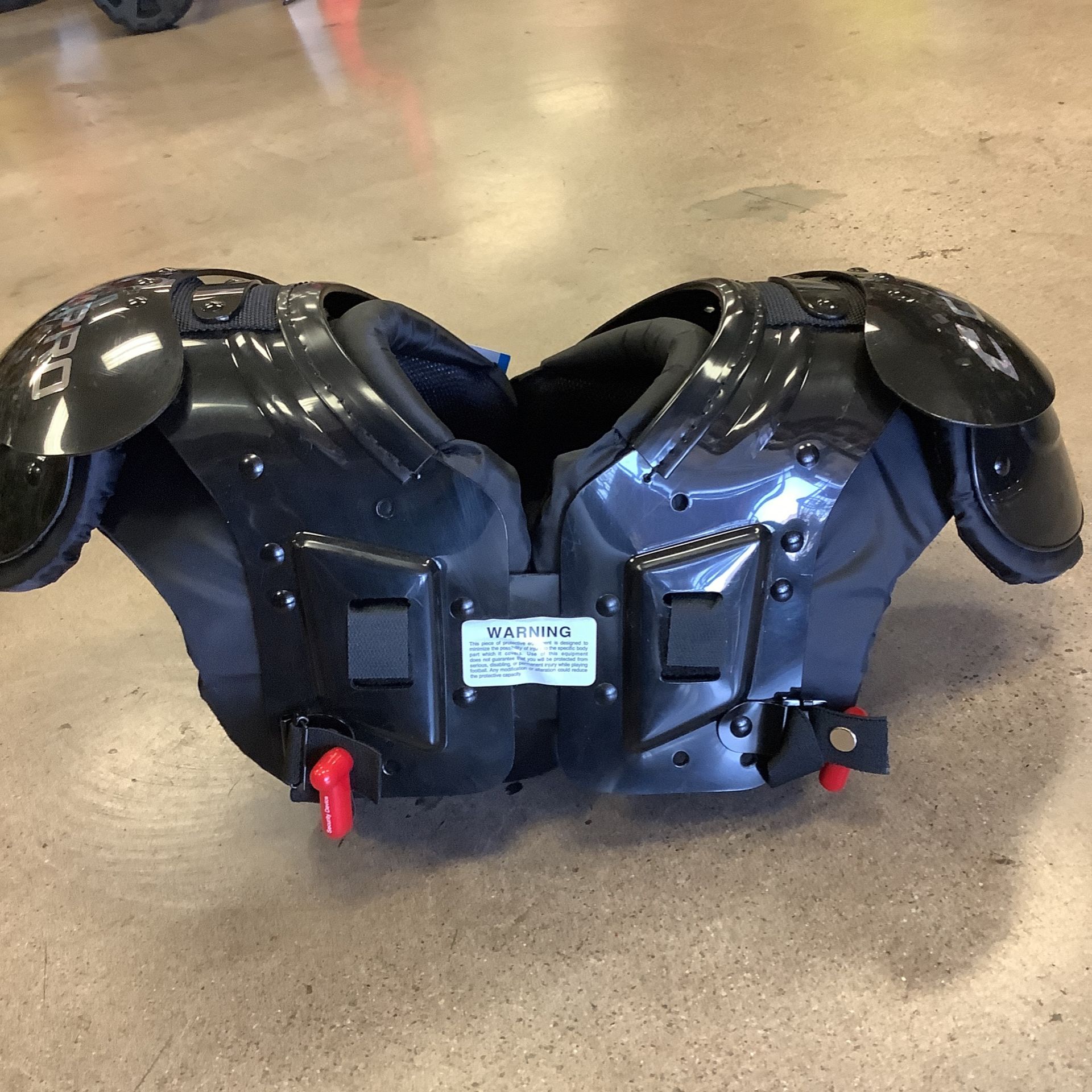 New Champro Gauntlet 1 Youth Football Shoulder Pads Size Youth Medium