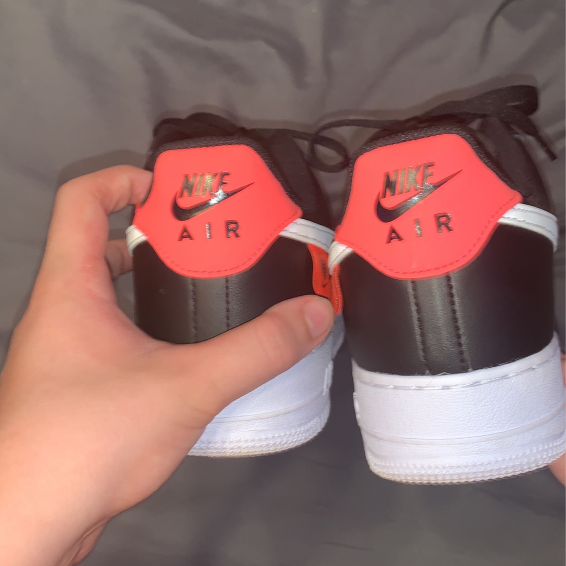 Air Force 1’s (Crease Protectors Included) Size 11