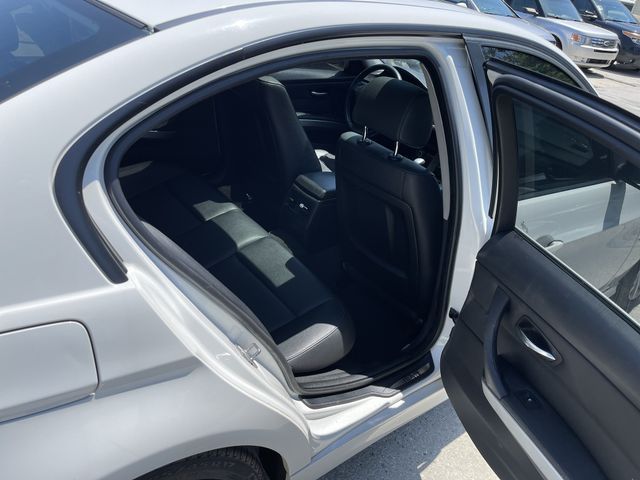 2011 BMW 3 Series