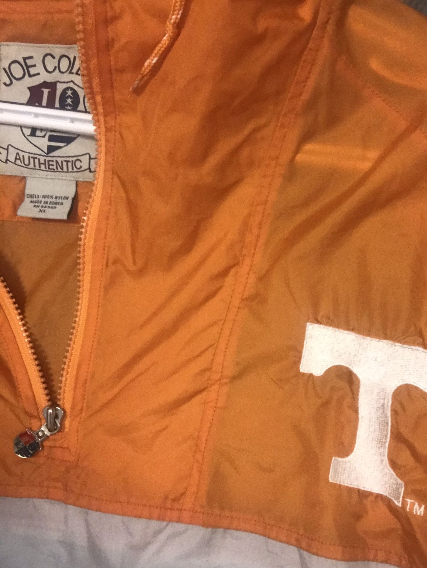 UT Vintage Windbreaker