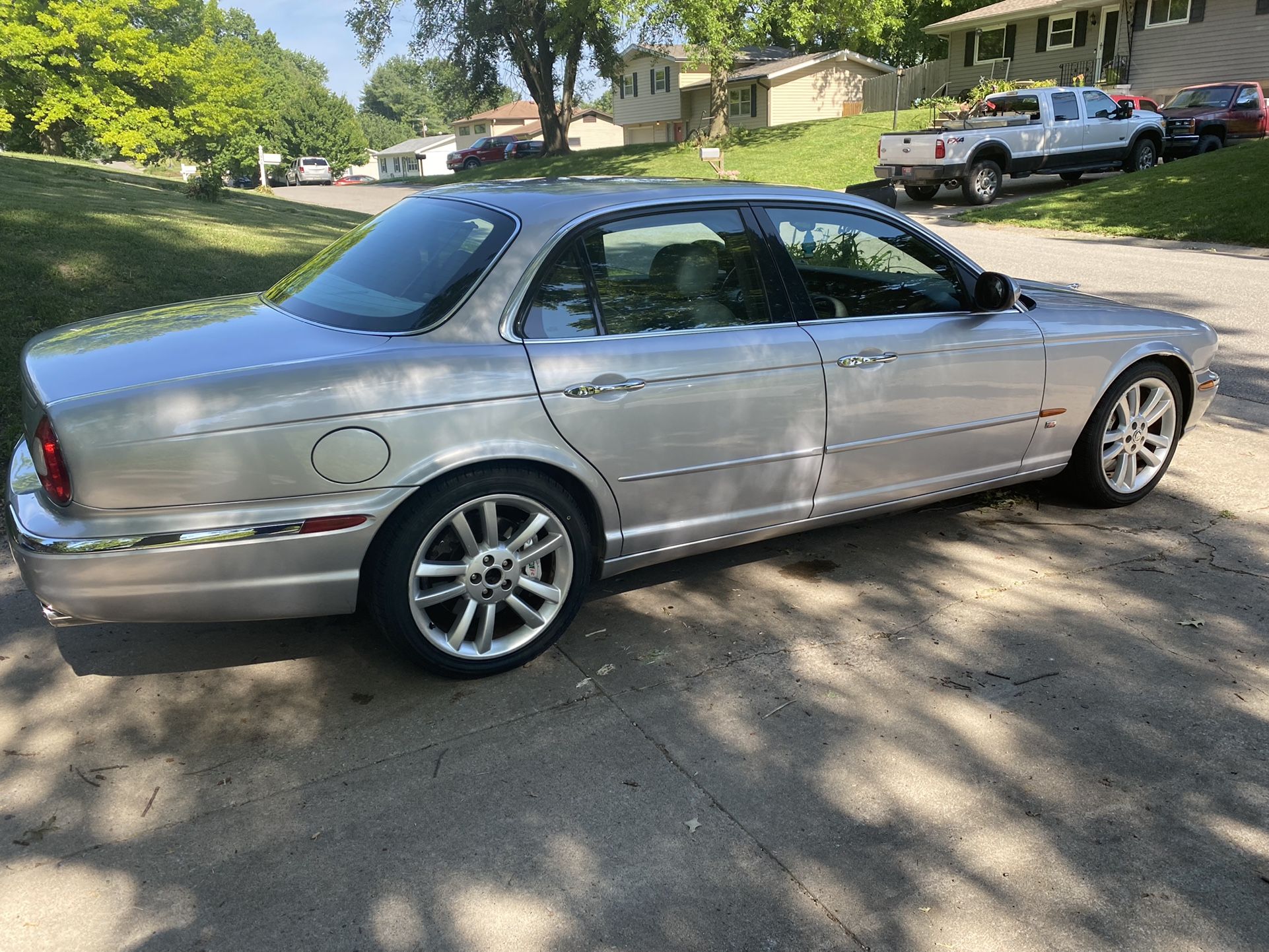 2004 Jaguar XJR