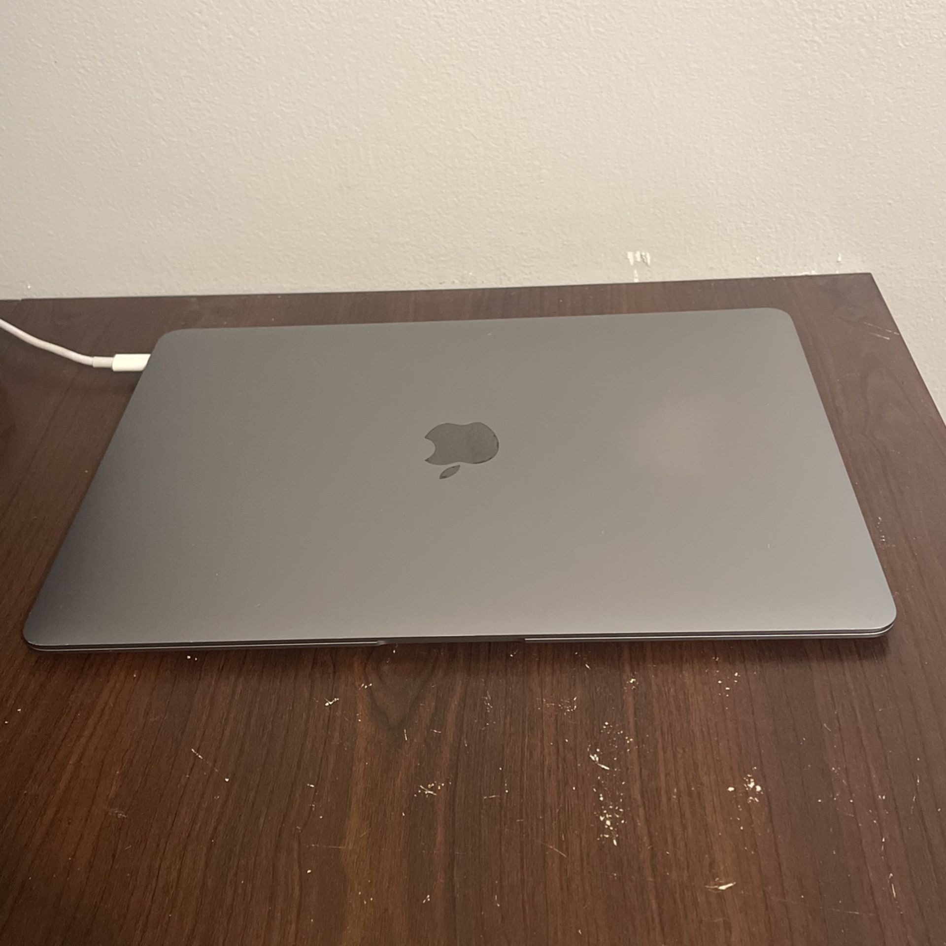 2018 MacBook Air( With Apple Care)