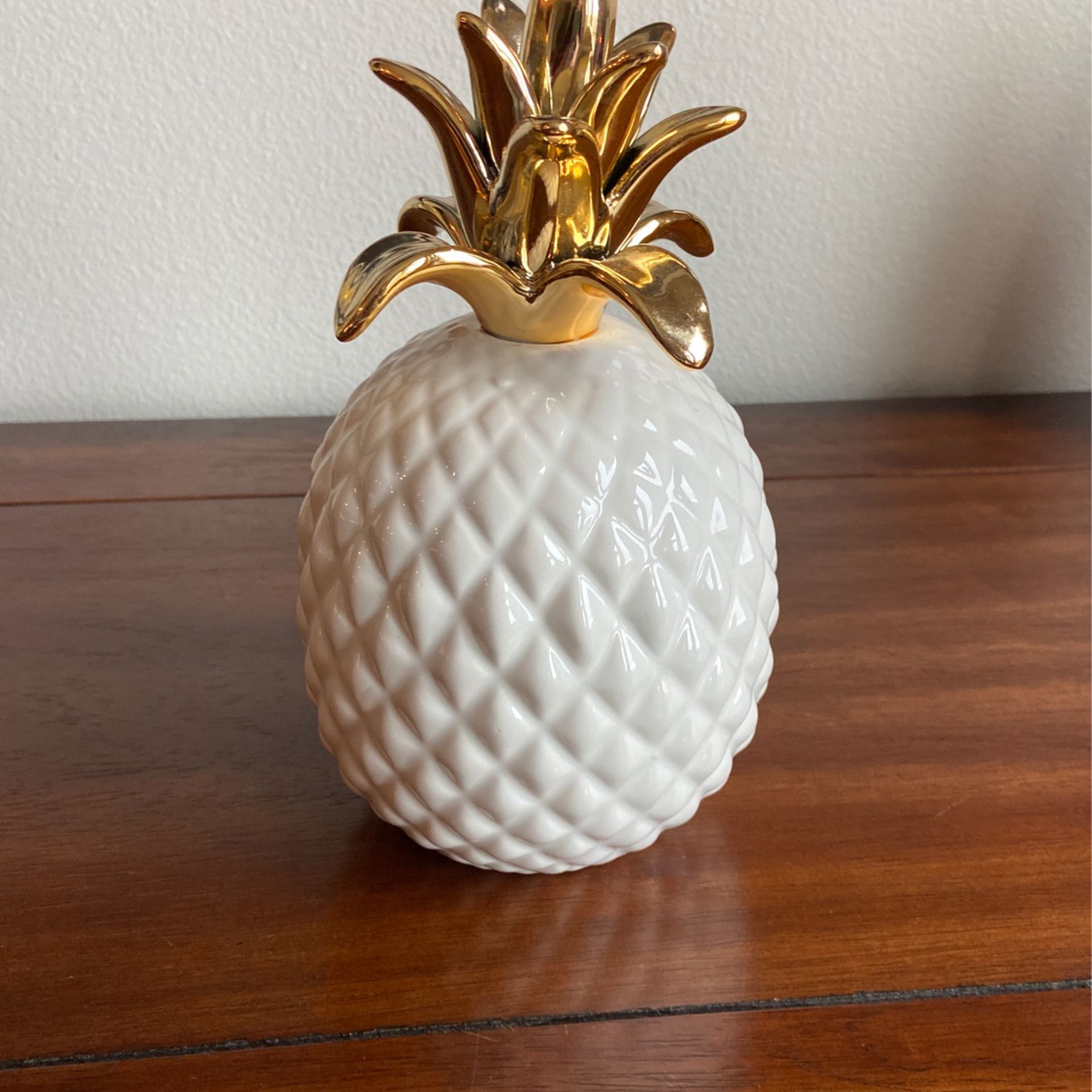 Decorative Pineapple 