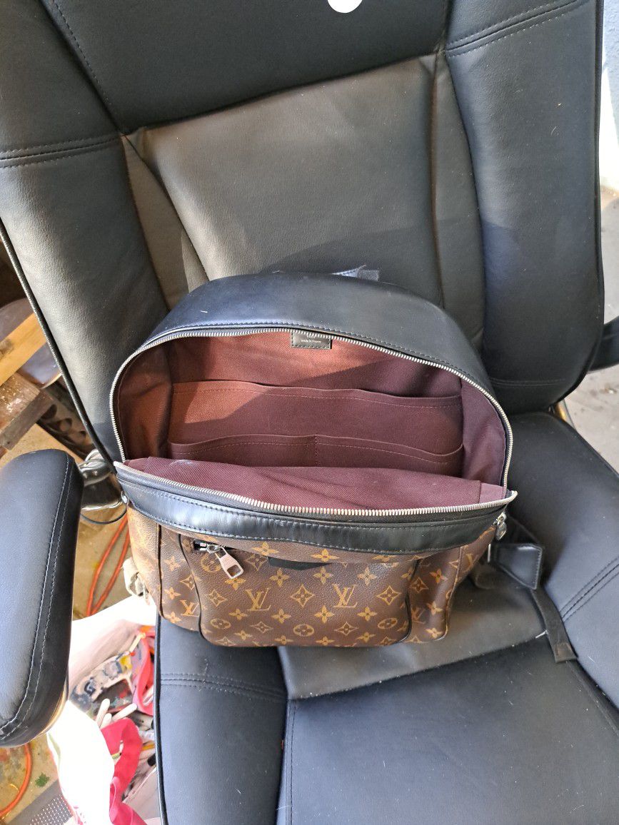 Louis Vuitton Josh Backpack Authentic Like New