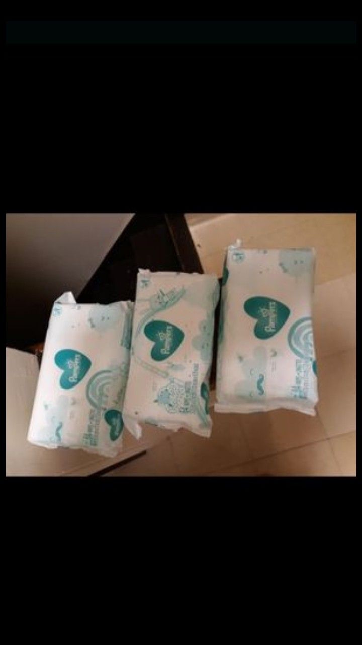 Pampers Sensitive Wipes