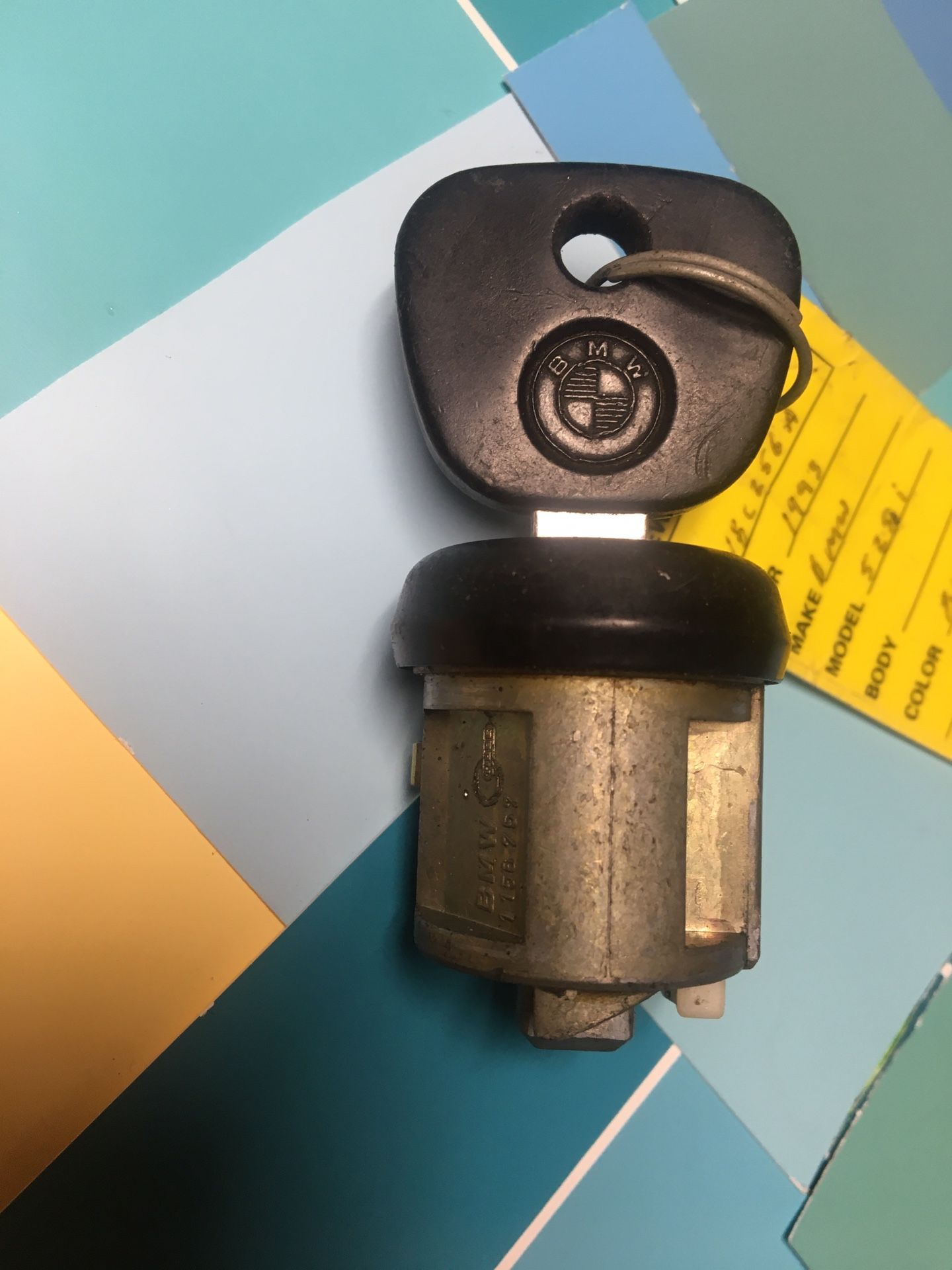 OEM 1993 BMW 528i Key And Tumbler Set