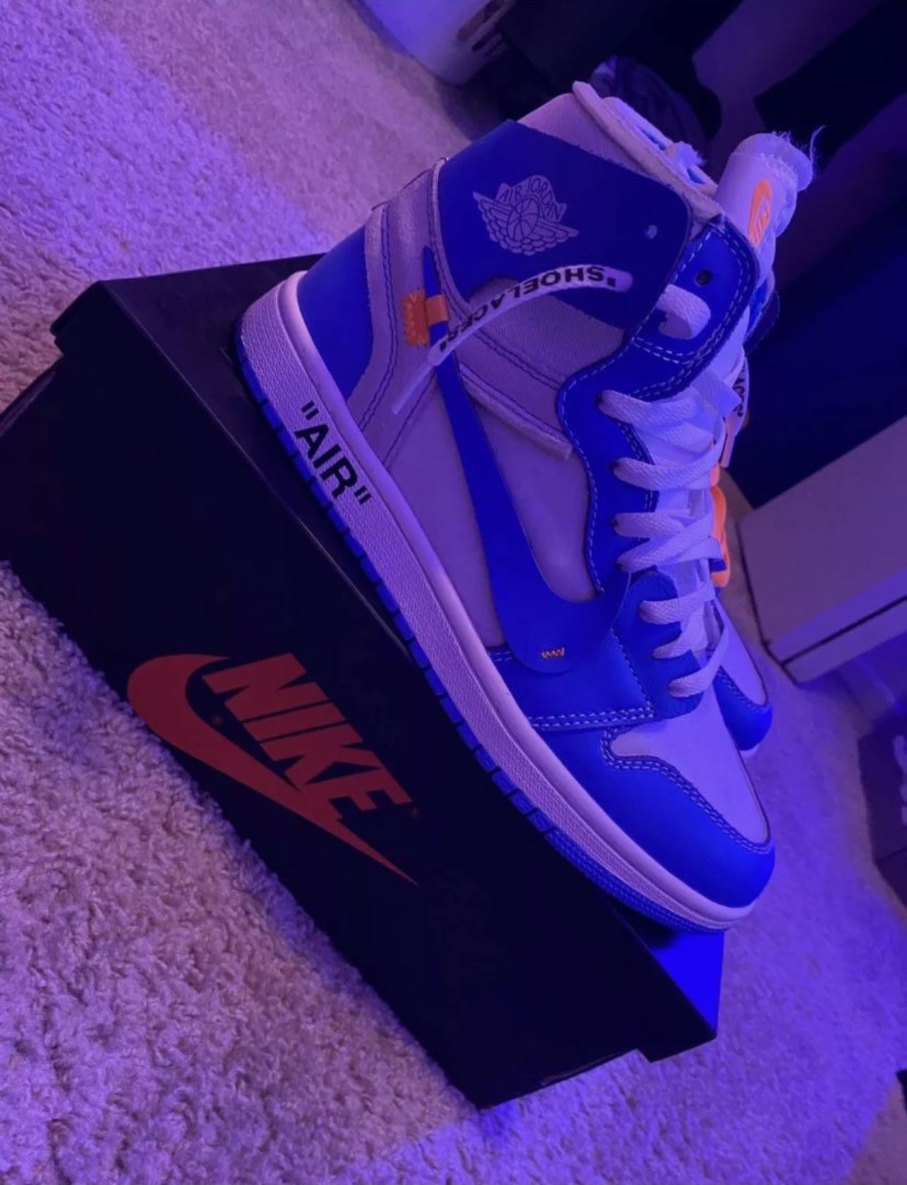 Jordan 1 OFF-WHITE UNC
