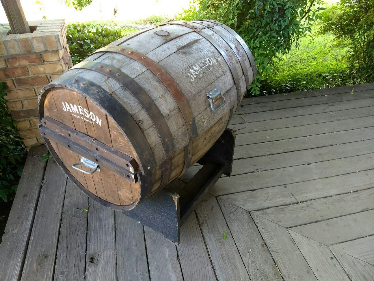 Jameson whiskey barrel ice chest cooler for Sale in Dallas, TX OfferUp