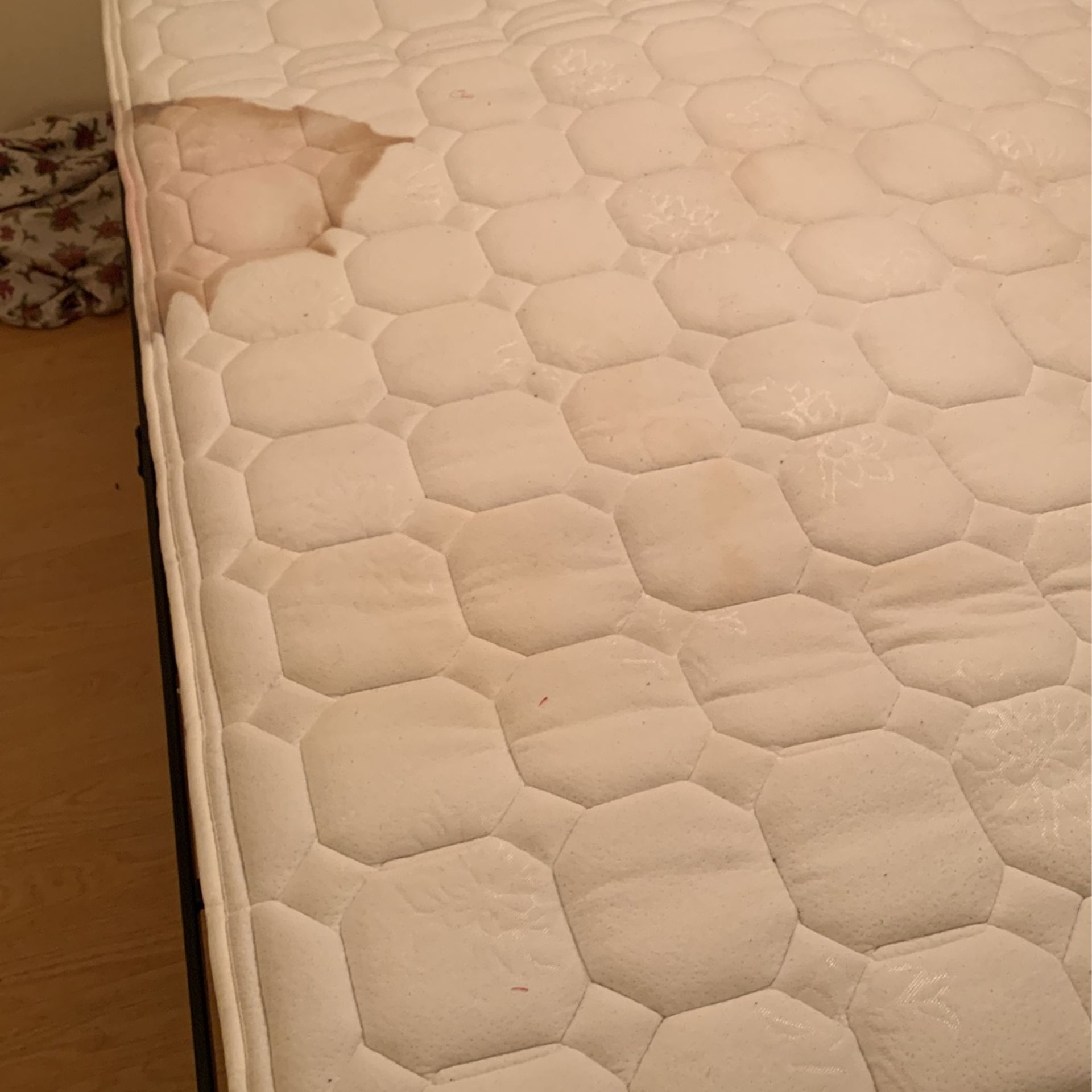 Metal Frames With Mattress Queen Size