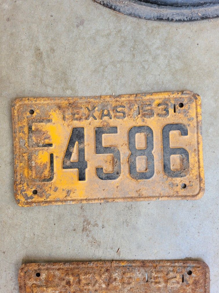 Vintage Texas 52 & 53 Lic Plates for Sale in San Antonio, TX OfferUp