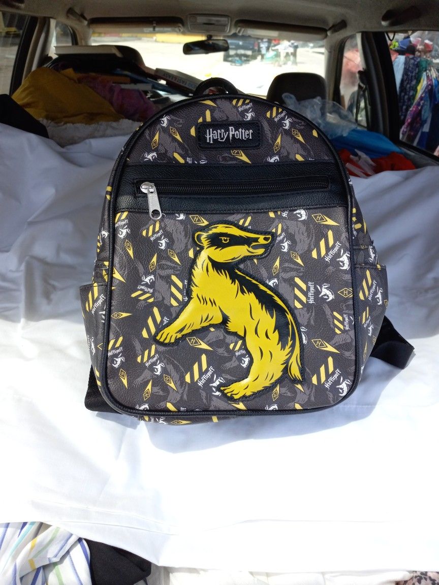 Harry Potter Hufflepuff Back Pack (New)