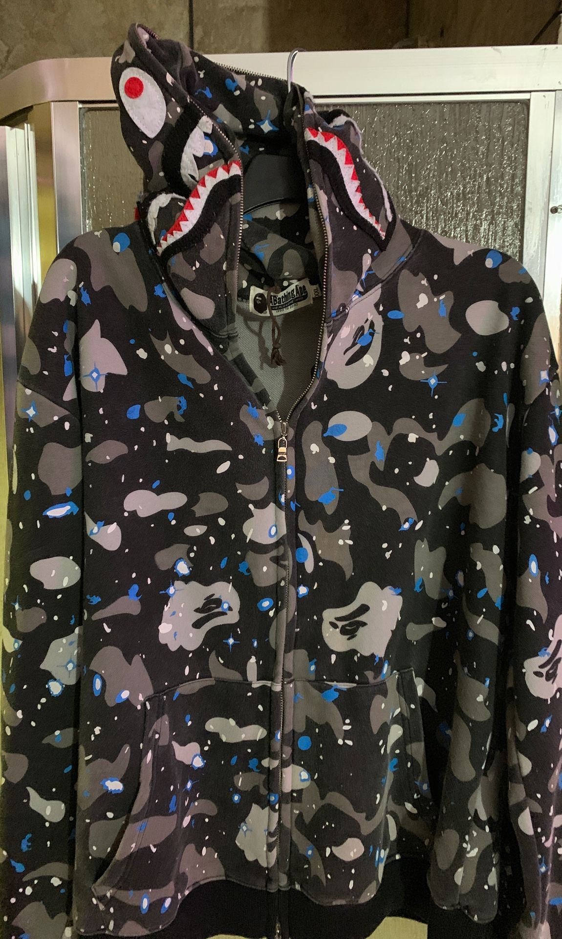 BAPE HOODIE LARGE $175