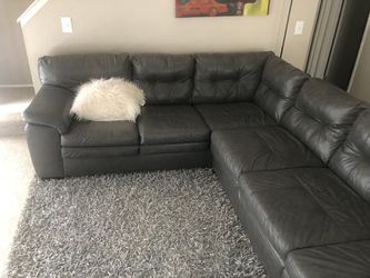 GREAT CONDITION! GRAY LEATHER SECTIONAL SOFA Thumbnail