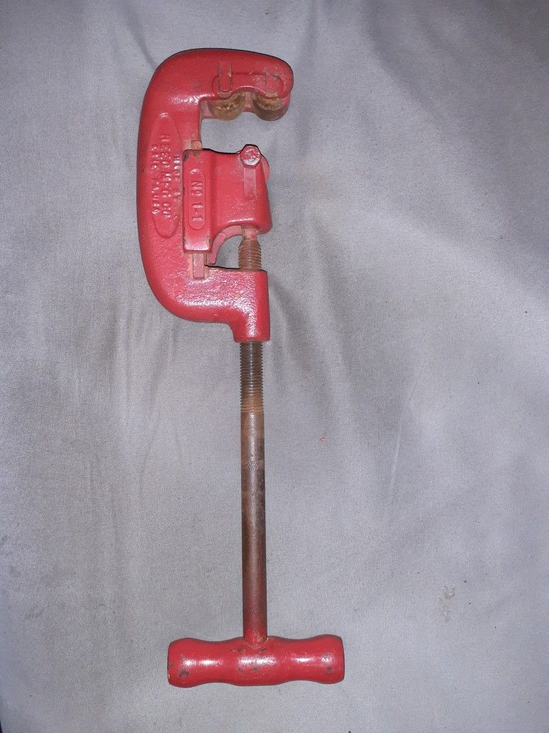 REED Pipe Tubing Cutter 1/8" to 1 1/4"