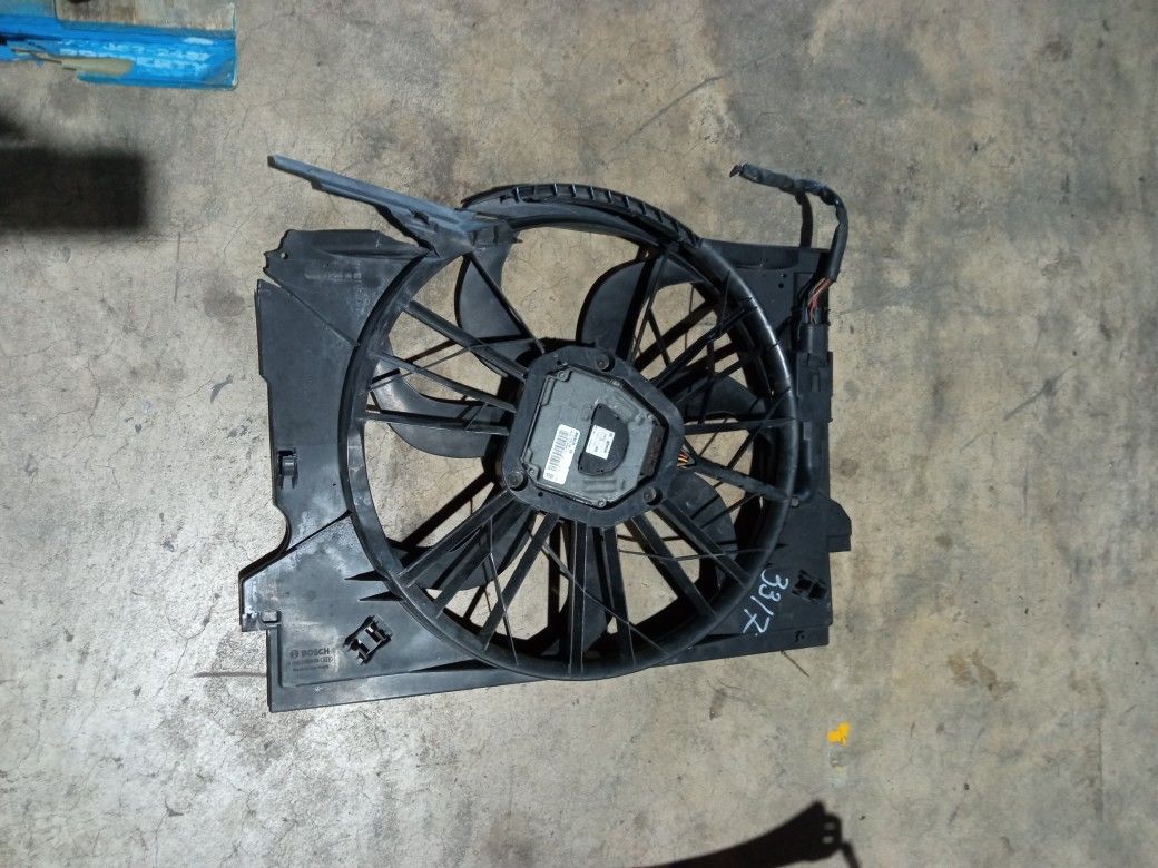 Radiator Fan For 2008 Mercedes E-Class Stock 93317