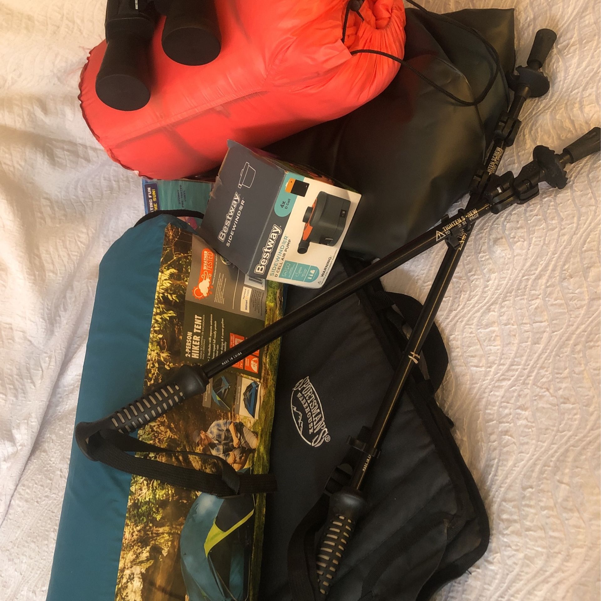 2 person tent with Queen Air mattress/ Pump To Fit