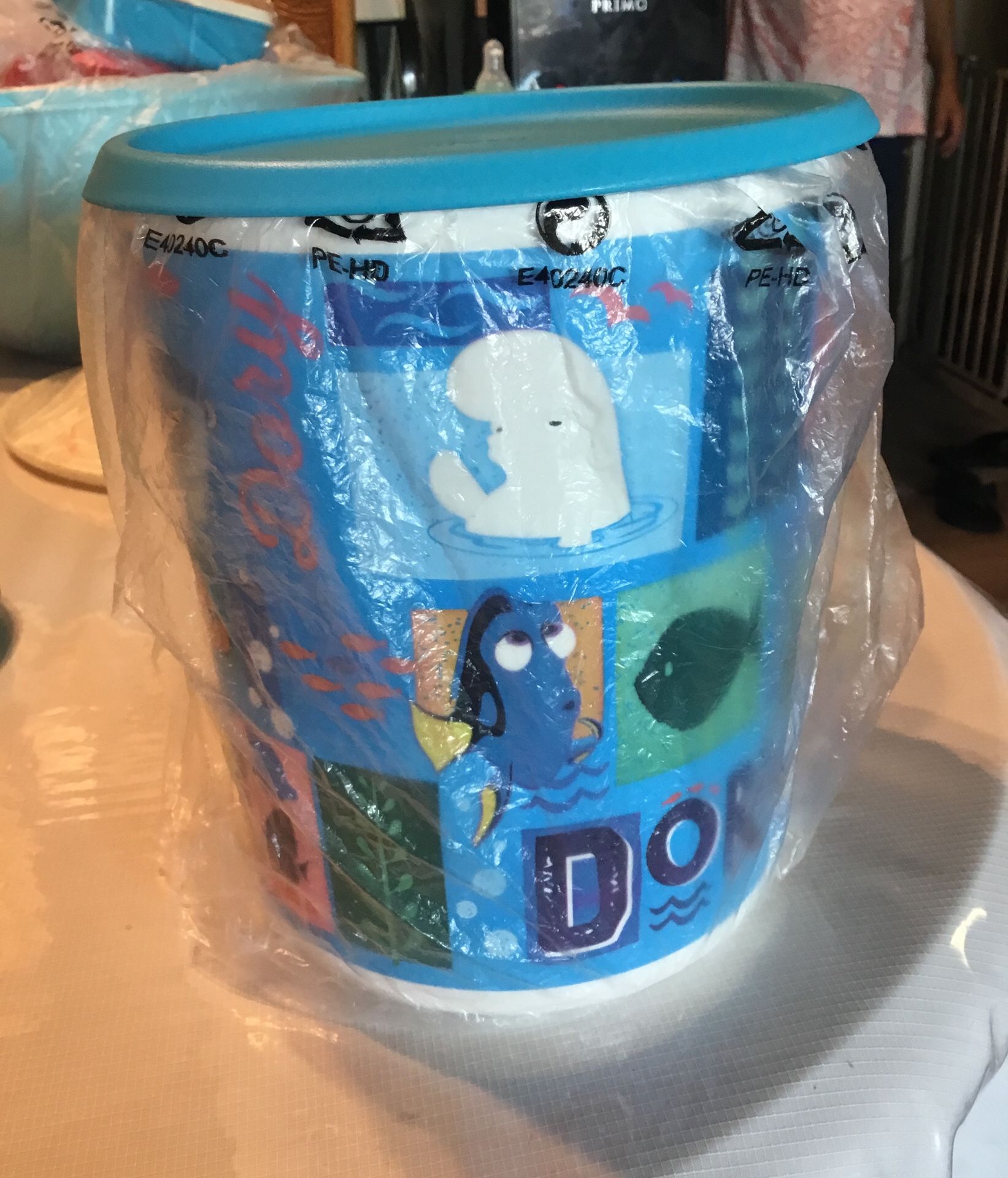 Tupperware finding nemo