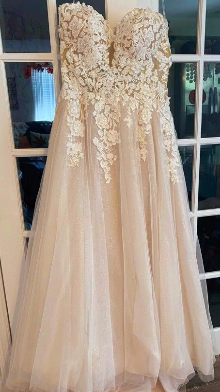 Size 14 New Wedding Dress