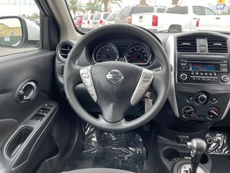 2018 Nissan Versa Thumbnail