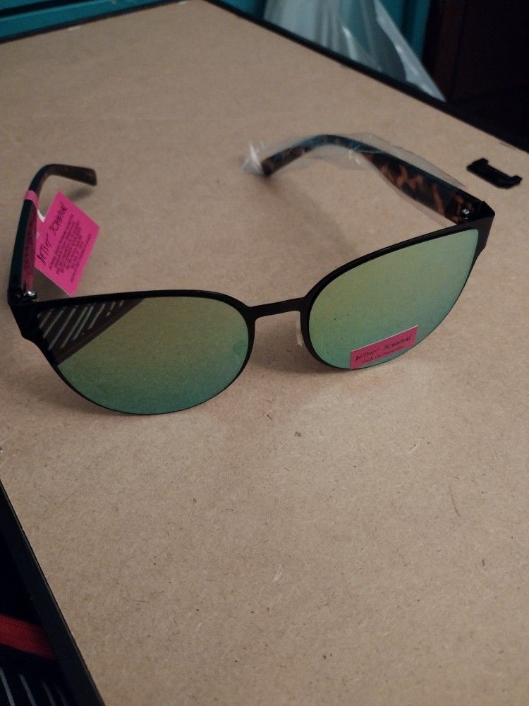 Betsey Johnson