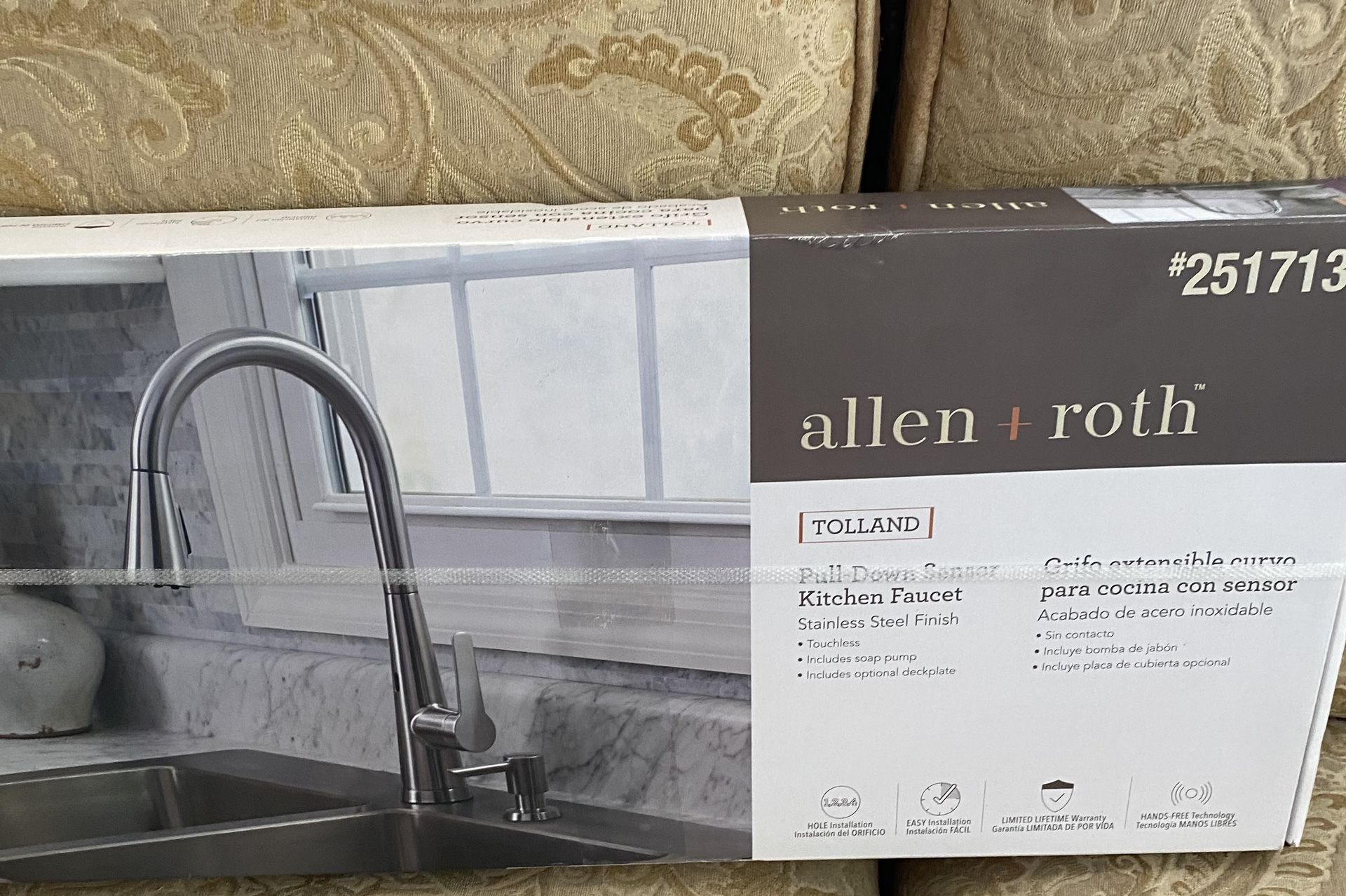 Allen +Roth PullDown Sensor Kitchen Faucet for Sale in Artesia, CA