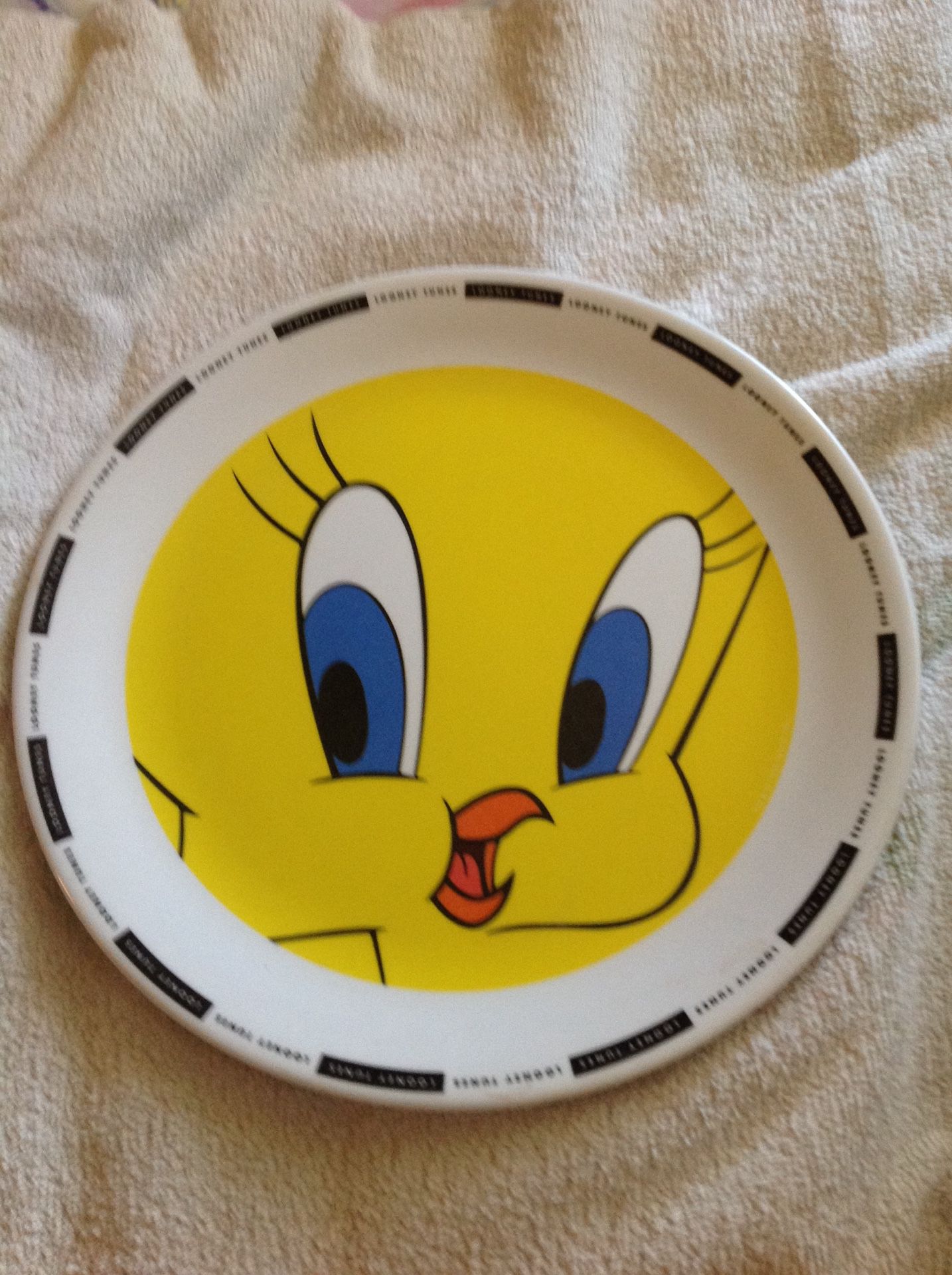 Brand New, Never Used. Looney Tunes Tweety Bird Collectible Plastic Dinner Plate