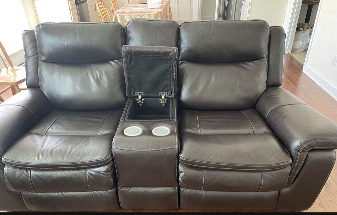 Reclining Leather Love Seat 
