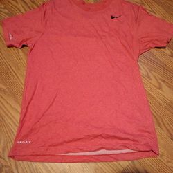 Red Nike Shirt Thumbnail