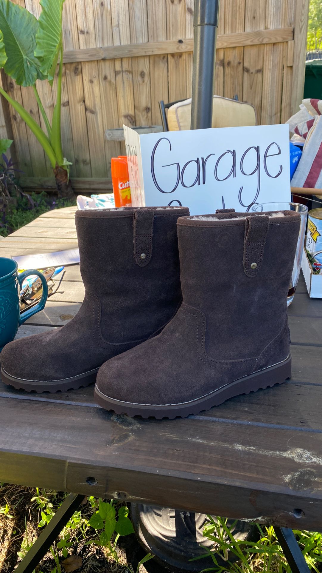 Ugg toddler boots