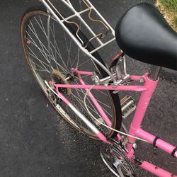 Schwann Caliente Pink 27 In Wheel Bike 10 Speed Thumbnail