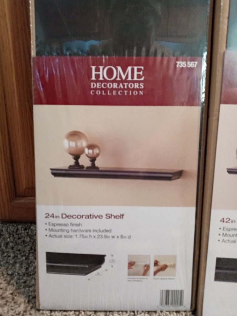 FLOATING SHELVES