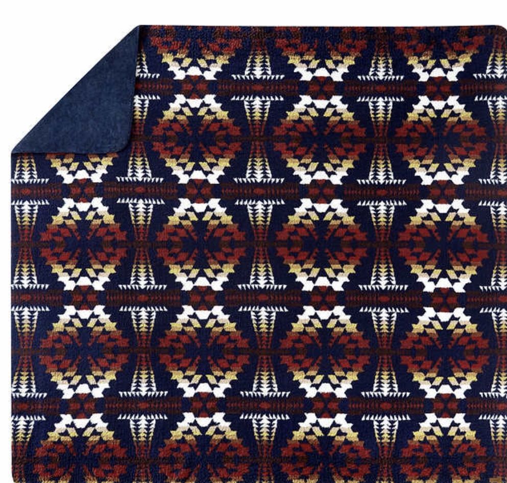 NWT Blue Legend Lake Navy Pendleton Sherpa Fleece Blanket KING