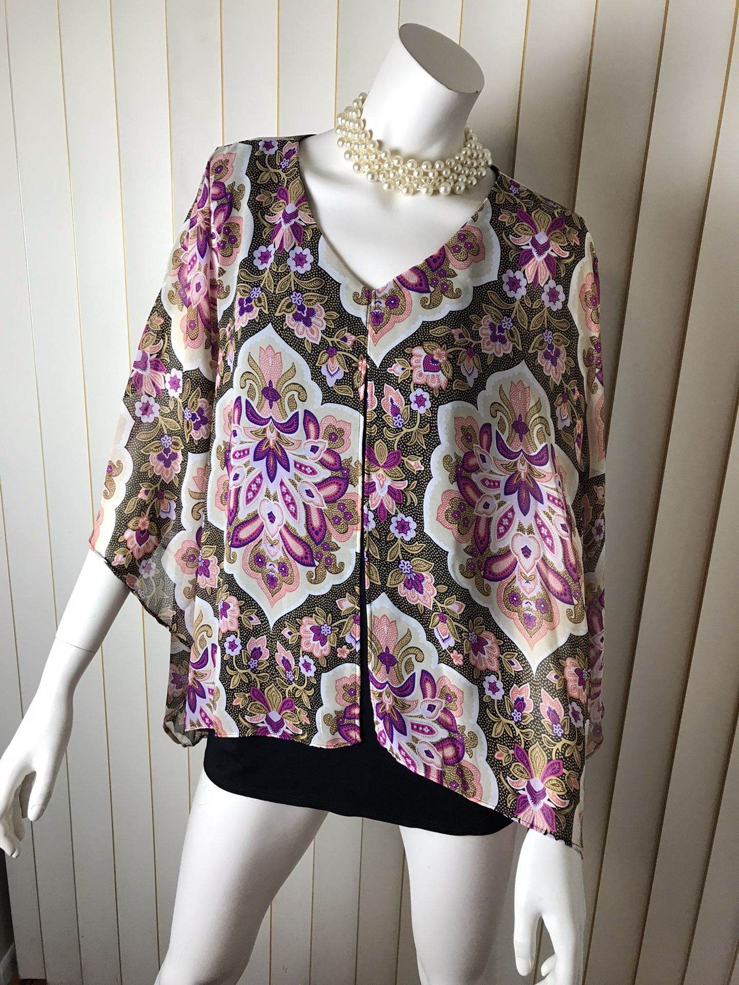 Women’s Chiffon Top/poncho/blouse/size XL
