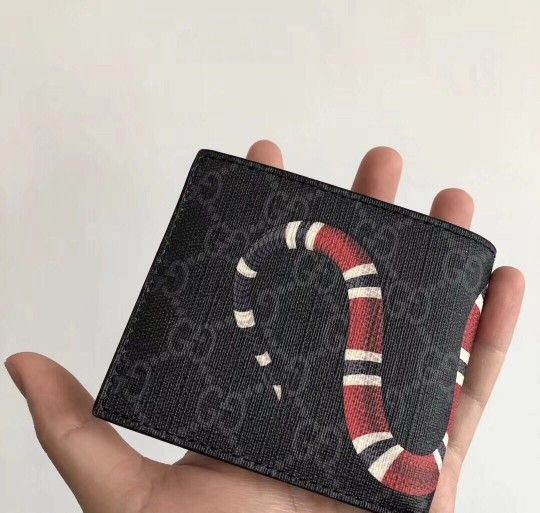 GG supreme wallet