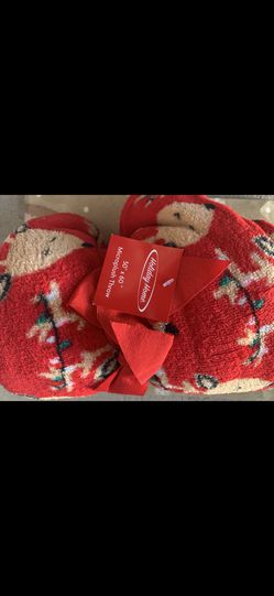 Reindeer holiday throw blanket, red and brand new, great Christmas gift Thumbnail