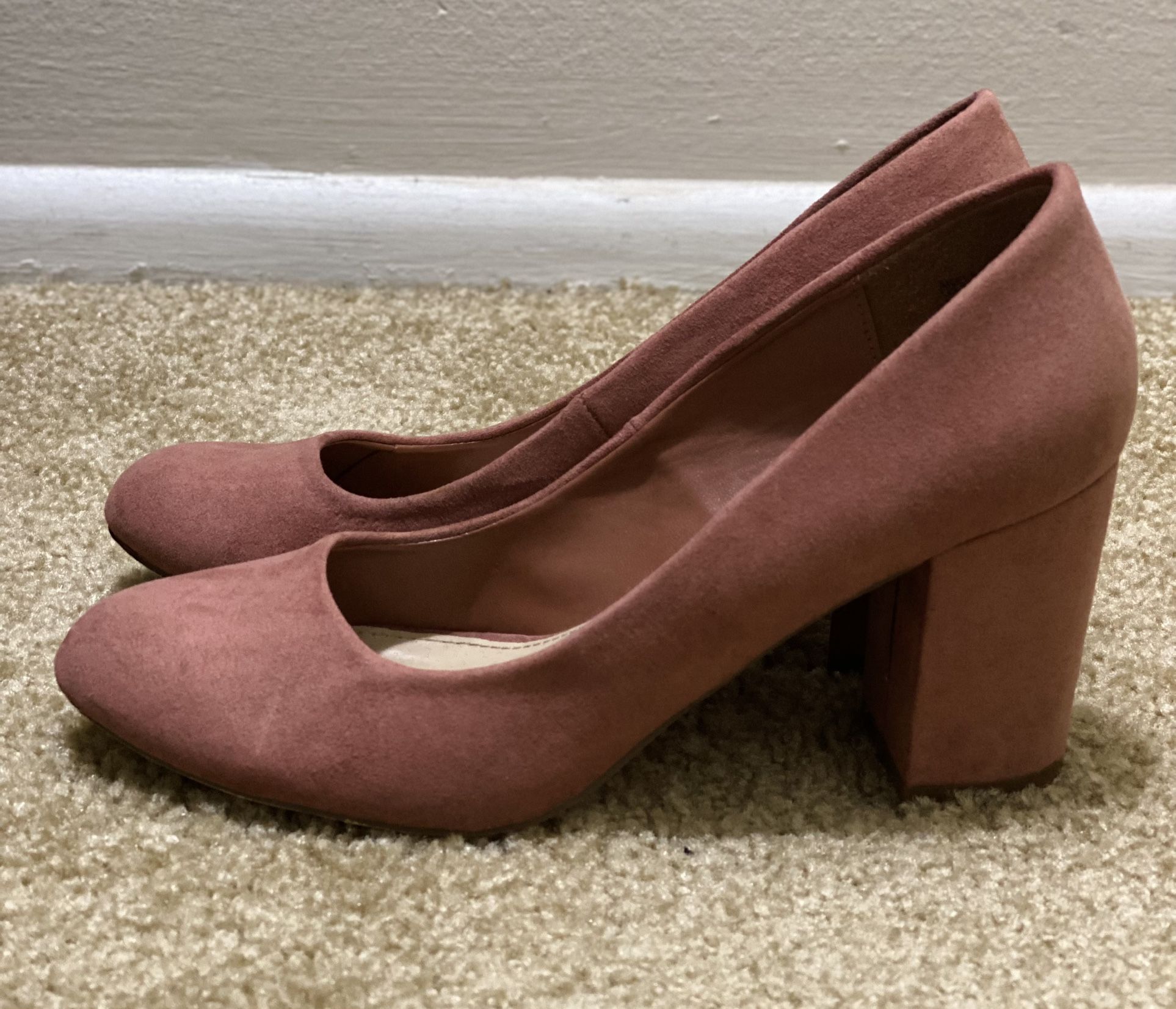 Beautiful Pink Heels US 8