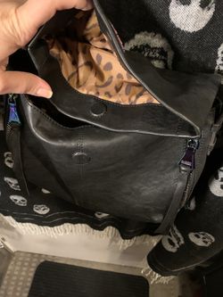 Amy Kestenberg Black Leather Crossbody Handbag Purse Metallic Rainbow Hardware Thumbnail