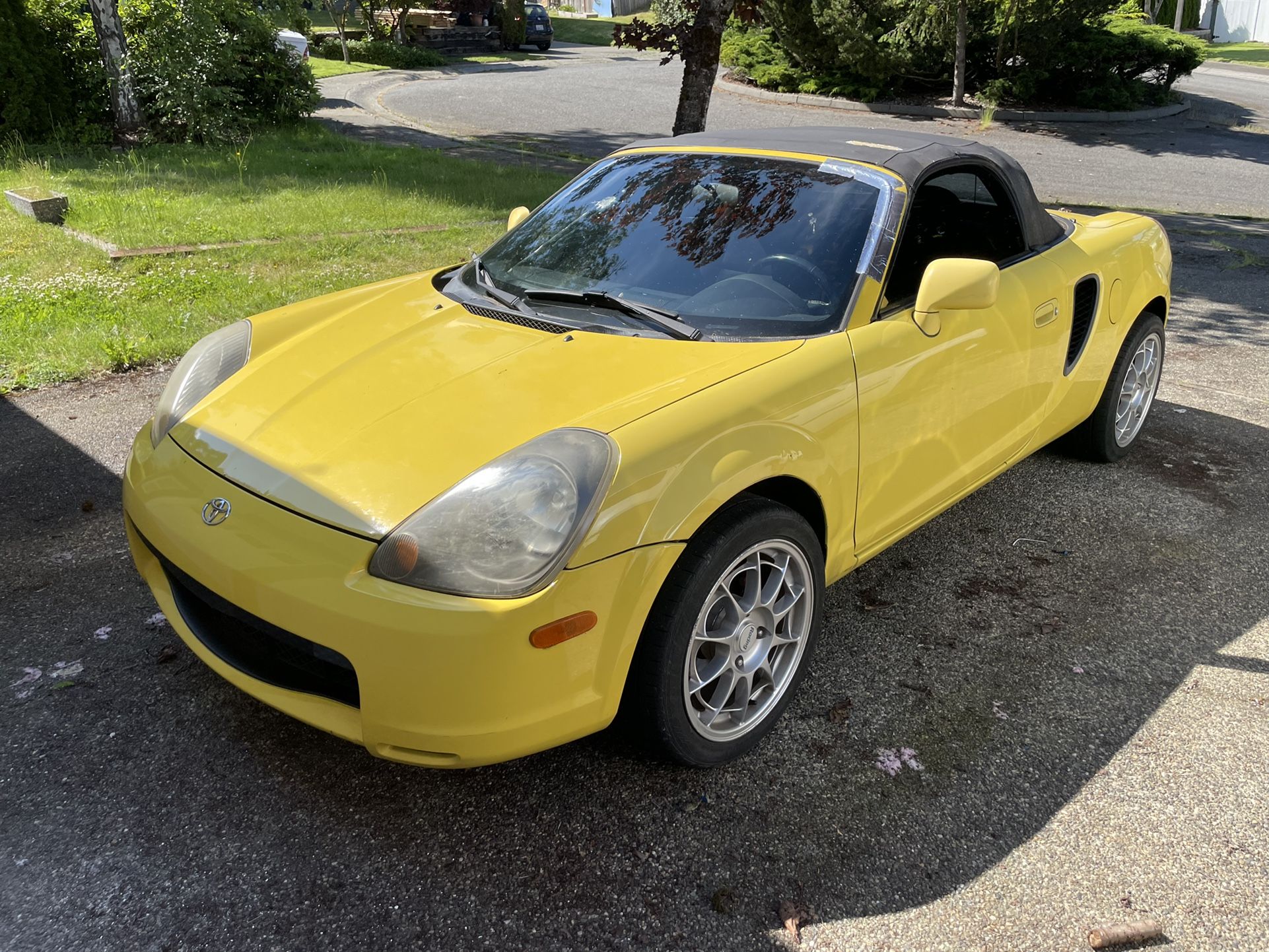 2000 Toyota MR2