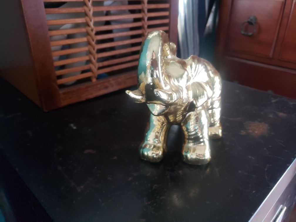 Gold Elephant