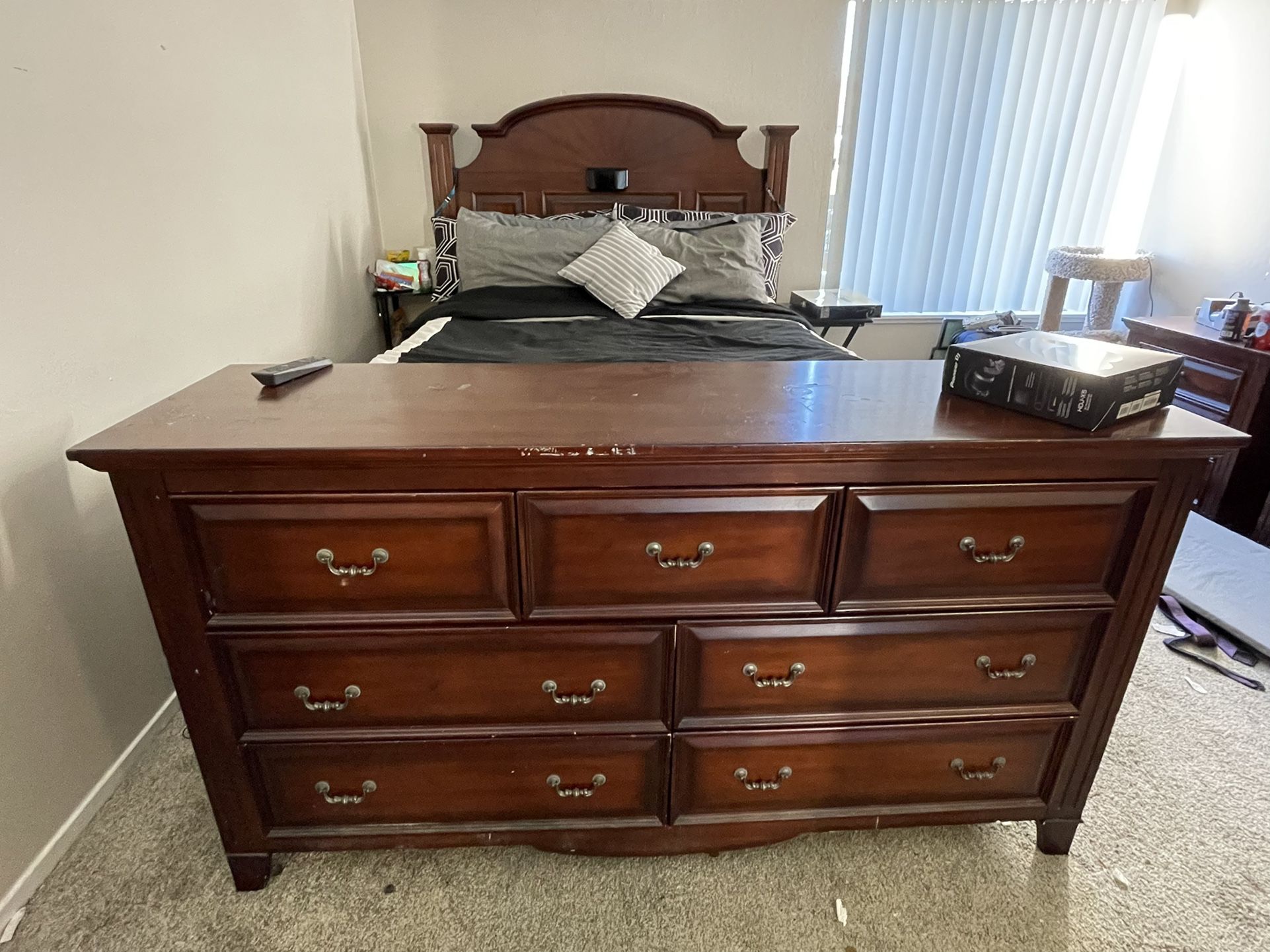 Queen bed frame And dressers