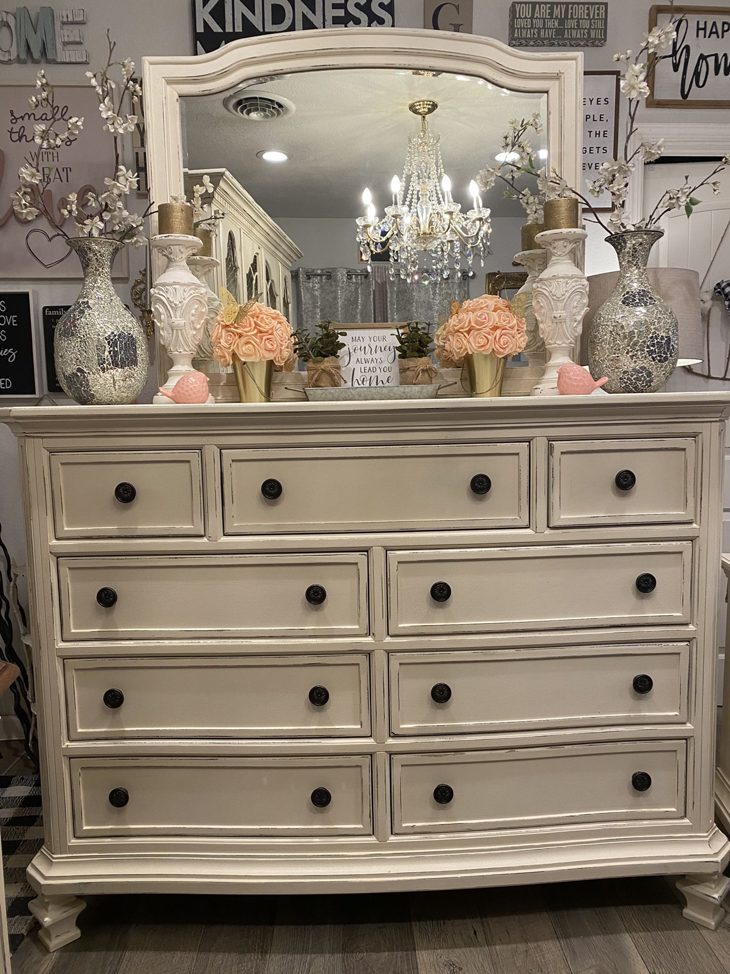 Dresser W/mirror
