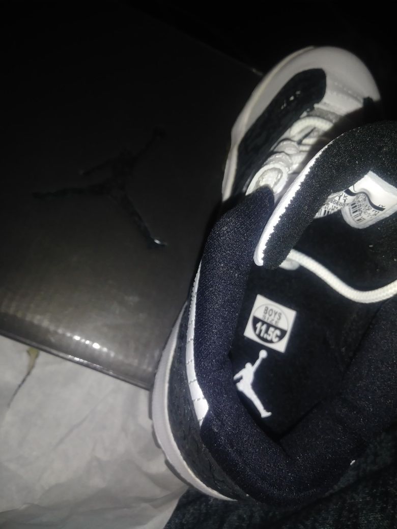 Jordan 11 retro low sz. 11.5C