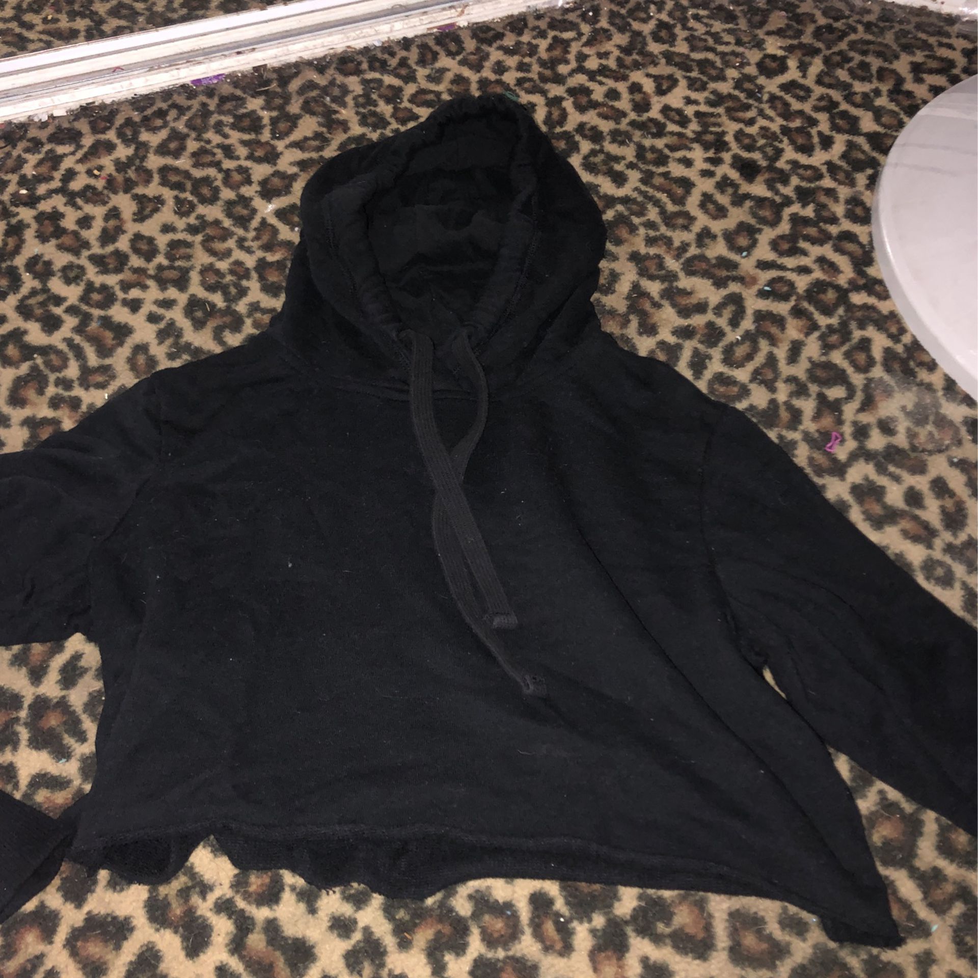 Hollister Cropped Black Hoodie (size Large)
