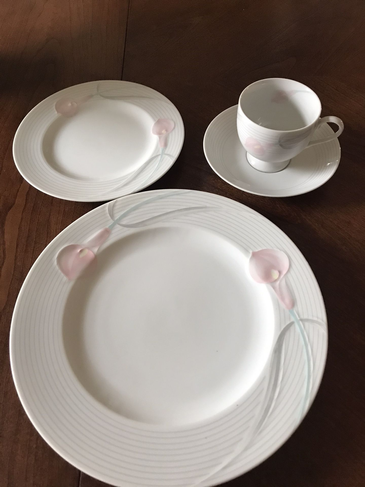Mikasa “Serenade Pink” Fine China